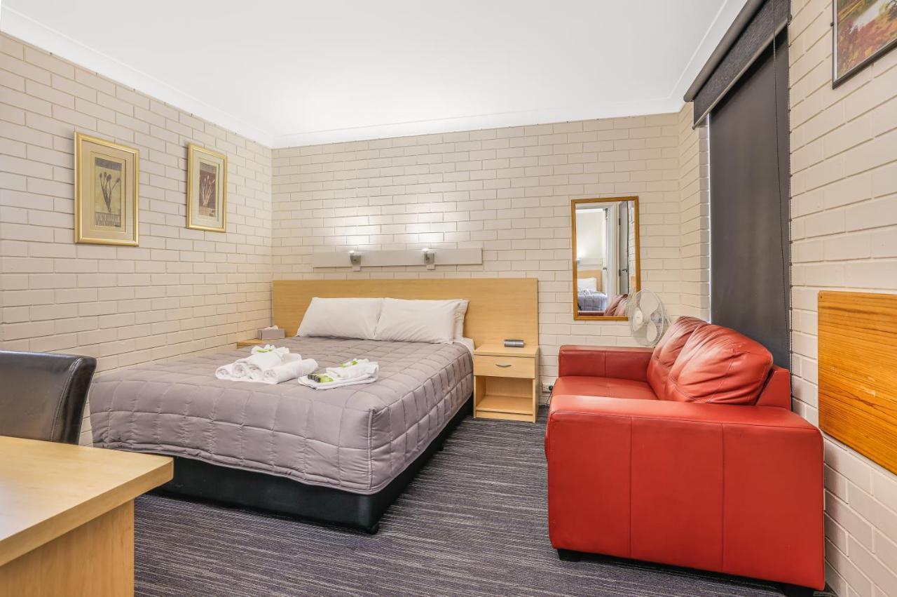 تامفورث Stagecoach Inn Motel المظهر الخارجي الصورة