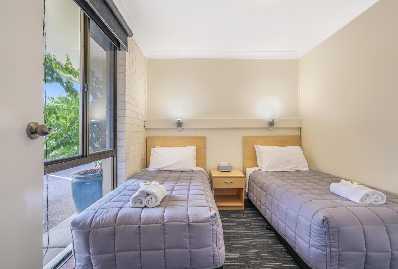 تامفورث Stagecoach Inn Motel المظهر الخارجي الصورة